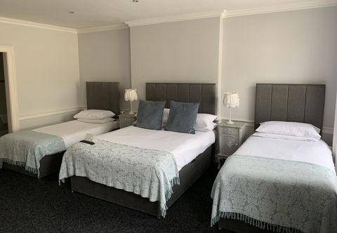 Others Bide Collective