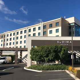 Primary image 1 スディマ オークランド エアポート, キャンベルズ ベイ ホテル