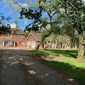 Primary image1Aldercarr Hall,Narborough飯店