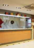 Concierge desk Jinjiang Inn Shanghai Jiading Chengzhong Road