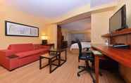 Others 7 Courtyard by Marriott Burlington Mt. Holly Westampton