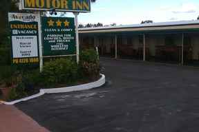 Avocado Motor Inn