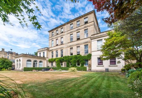 Others The Ayrlington