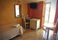 Others 6 Hotel Guerra