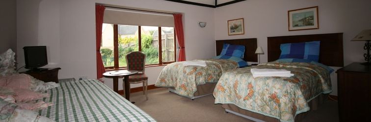 อื่นๆ Great Danes Country Inn