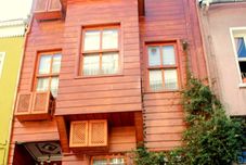 Others Blue Eye Suites