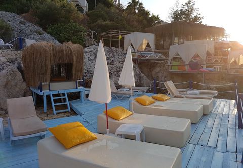 อื่นๆ Club Antiphellos