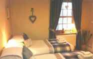 Others 7 Moor End House Bed & Breakfast