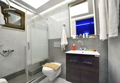 Others 4 Mythos Platanias