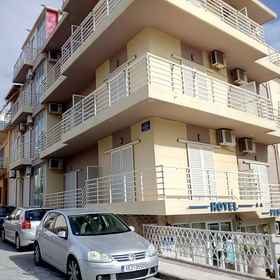 Primary image 1 파시패 호텔, 마노스 하치다키스 극장 호텔