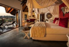 Others 2 Pondoro Game Lodge  - Open to Kruger Park