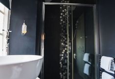 Lain-lain 6 The George Inn