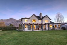 อื่นๆ Queenstown Country Lodge