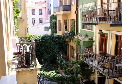 Lain-lain Chambers Of The Boheme - Hostel