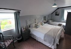 อื่นๆ 4 The Lorna Doone Hotel