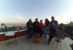 อื่นๆ 5 Berk Guesthouse - 'Grandma's House'