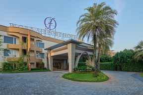 Flora Airport Hotel and Convention Centre Kochi