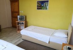 Others 4 Yali Otel