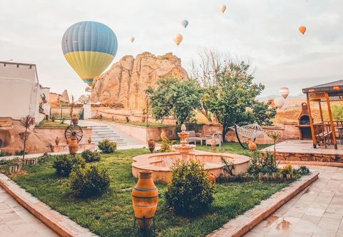 Lainnya TURBEL CAVE HOUSE