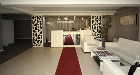 อื่นๆ 2 Blue Marine Hotel