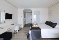 Others 7 Gold Island Selected Hotel
