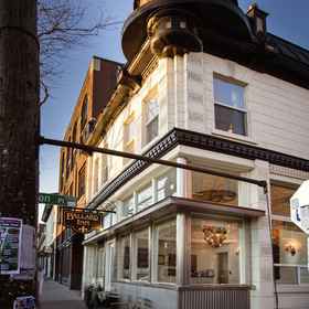 Primary image1Ballard Inn,Sunflower Garden飯店