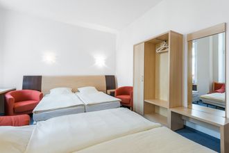 Others 4 Pension Prenzlberg