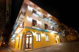 Tantalo Hotel, SGD 244