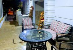 อื่นๆ 4 Kara Family Apart