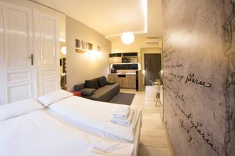 Lainnya 4 Yourplace Central Apartments