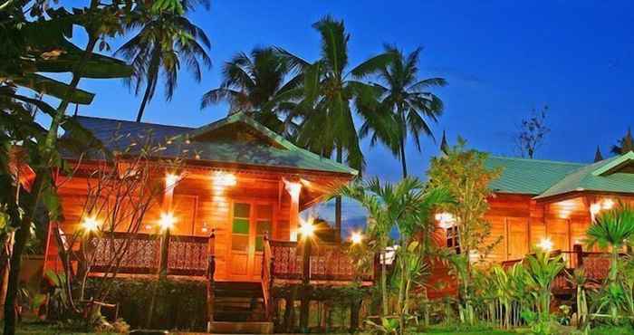 Khác Thai Villa Resort