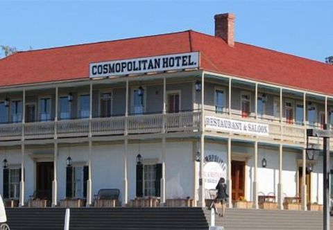 Lain-lain Cosmopolitan Hotel & Restaurant