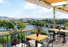 其他 7 Lemon Cave Suites And Coffee House