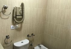 Others 6 Central, Modern, Parking Space, Wifi