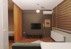 Others 7 NO24 Suites