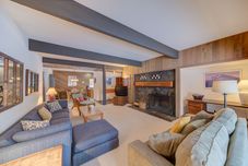 Others Meadow House #70 by Village Properties at Sunriver