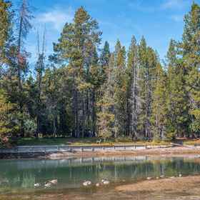 Imej utama1Snow Goose Court,德舒特斯县飯店