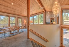 其他 5 White Elm Lane #31 by Village Properties at Sunriver