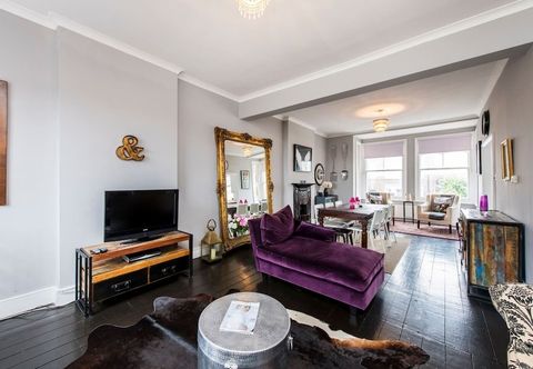 Others Bright, Stylish 3bed Flat in West Hampstead