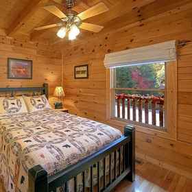 Room 1 Boulder Bear Lodge #355, Pigeon Forge Hotels