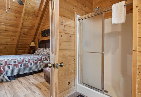 Others Absolutely Wonderful #304