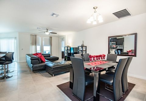 Lain-lain 4 Bedroom 3 Bathroom Villa