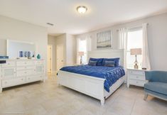 Others 7 6 Bed 4 Ba Villa with Pool & Spa