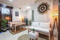 Others Cecilya Balian Stylish 3 Bedroom House near Beach at City Center