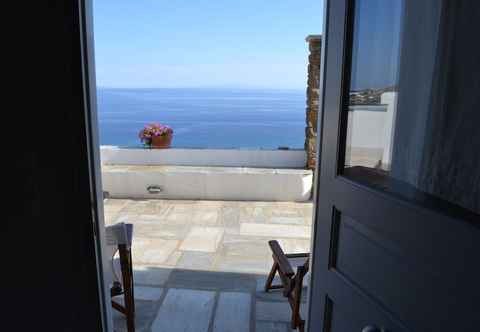 Others Villa Ioanna Greengrey- Vacation Houses for Rent Close to the Beach