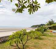 Others 4 Beach Front 4 Bedroom Pool Villa RV