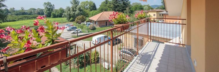 Others Silver Lake Apartment