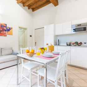 Primary image1University Apartment con parcheggio e giardino，Masi Torello公寓