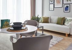 기타 5 Metro Imielin 9th Floor Apartment