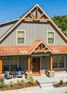 Imej utama Ozarks Peak - Sleeps 25 7 Bedroom Home by Redawning